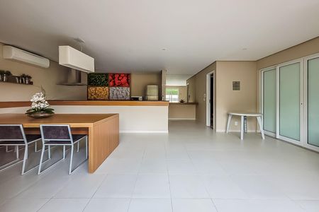 Apartamento à venda com 150m², 3 quartos e 3 vagas Apartamento à venda com 150m², 3 quartos e 3 vagasÁrea Comum