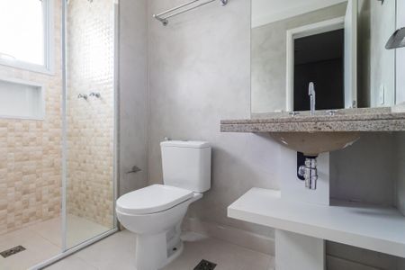 Apartamento à venda com 150m², 3 quartos e 3 vagas Apartamento à venda com 150m², 3 quartos e 3 vagasBanheiro da Suíte 2