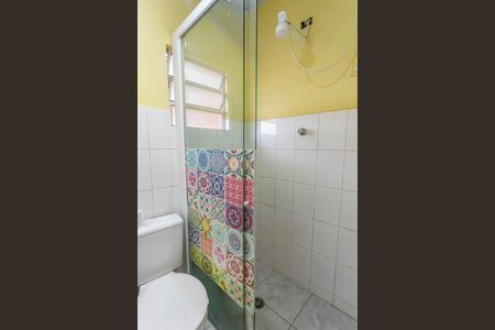 Casa à venda com 262m², 3 quartos e 5 vagas Casa à venda com 262m², 3 quartos e 5 vagasBanheiro da Edicula