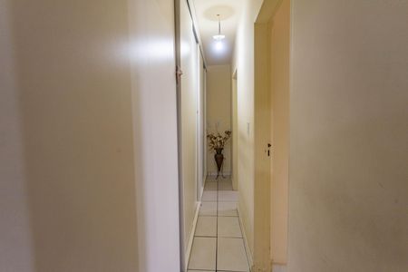Casa à venda com 262m², 3 quartos e 5 vagas Casa à venda com 262m², 3 quartos e 5 vagasCorredor
