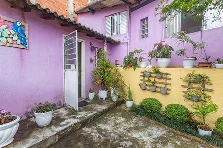 Casa à venda com 262m², 3 quartos e 5 vagas Casa à venda com 262m², 3 quartos e 5 vagasEntrada edicula