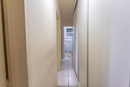 Corredor  de casa à venda com 3 quartos, 262m² em Centro, Diadema