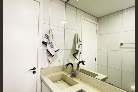 Apartamento para alugar com 48m², 2 quartos e 1 vaga Apartamento para alugar com 48m², 2 quartos e 1 vagaBanheiro
