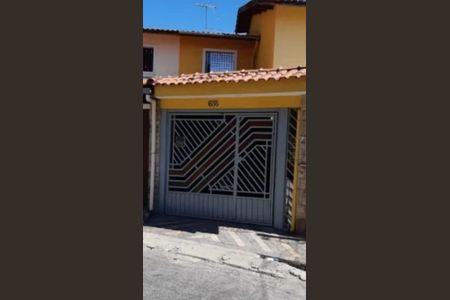Casa para alugar com 90m², 2 quartos e 2 vagas Casa para alugar com 90m², 2 quartos e 2 vagasFachada