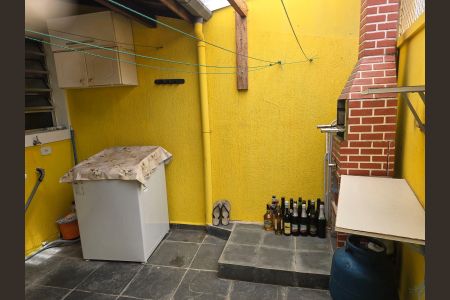 Casa para alugar com 90m², 2 quartos e 2 vagas Casa para alugar com 90m², 2 quartos e 2 vagasÁrea externa