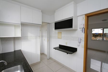 Apartamento para alugar com 64m², 3 quartos e 2 vagasCozinha