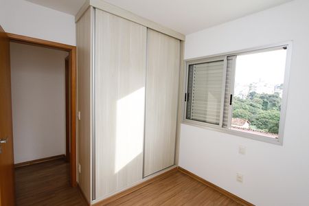 Apartamento para alugar com 64m², 3 quartos e 2 vagasQuarto 2