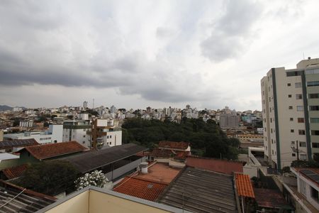 Apartamento para alugar com 64m², 3 quartos e 2 vagasVista