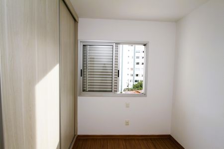 Apartamento para alugar com 64m², 3 quartos e 2 vagasQuarto 2