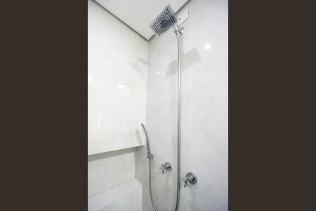 Apartamento à venda com 74m², 2 quartos e 1 vaga Apartamento à venda com 74m², 2 quartos e 1 vagaChuveiro