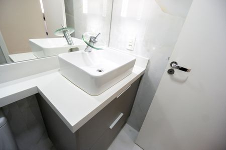 Apartamento à venda com 74m², 2 quartos e 1 vaga Apartamento à venda com 74m², 2 quartos e 1 vagaPia