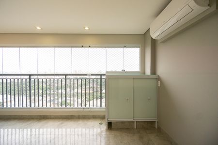 Apartamento à venda com 74m², 2 quartos e 1 vaga Apartamento à venda com 74m², 2 quartos e 1 vagaVista da suíte