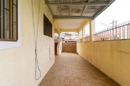 Garagem de casa à venda com 2 quartos, 120m² em Vila Prudente, São Paulo