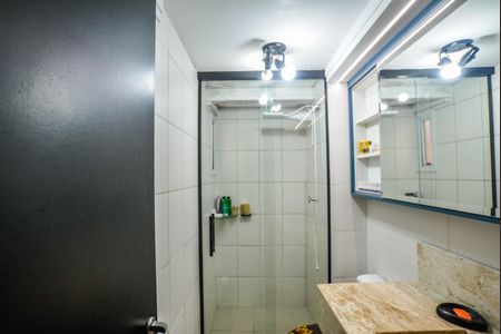 Apartamento à venda com 64m², 2 quartos e 1 vaga Apartamento à venda com 64m², 2 quartos e 1 vagaBanheiro