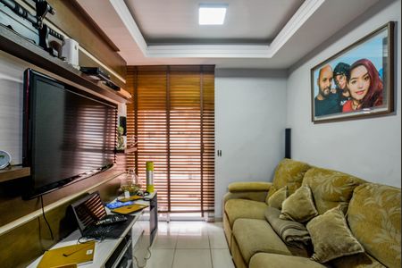 Apartamento à venda com 64m², 2 quartos e 1 vaga Apartamento à venda com 64m², 2 quartos e 1 vagaSala