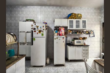 Casa à venda com 340m², 4 quartos e 1 vaga Casa à venda com 340m², 4 quartos e 1 vagaCozinha