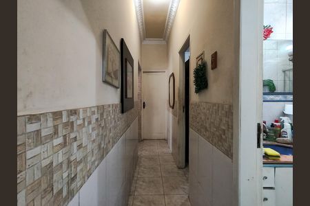 Casa à venda com 340m², 4 quartos e 1 vaga Casa à venda com 340m², 4 quartos e 1 vagaCorredor