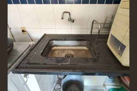 Casa à venda com 340m², 4 quartos e 1 vaga Casa à venda com 340m², 4 quartos e 1 vagaCozinha