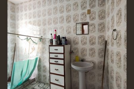 Casa à venda com 340m², 4 quartos e 1 vaga Casa à venda com 340m², 4 quartos e 1 vagaBanheiro