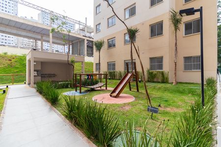 Apartamento para alugar com 32m², 2 quartos e sem vaga Apartamento para alugar com 32m², 2 quartos e sem vagaÁrea comum - Playground
