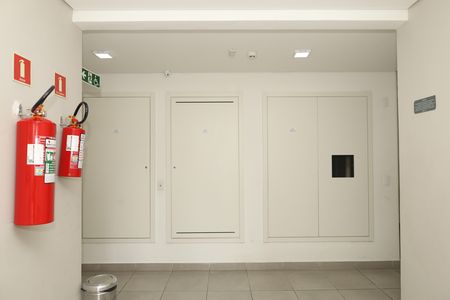 Apartamento para alugar com 32m², 2 quartos e sem vagaÁrea comum - Saguão do prédio