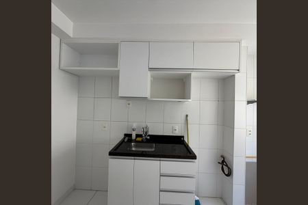 Cozinha de apartamento para alugar com 2 quartos, 52m² em Jardim Santa Emilia, São Paulo