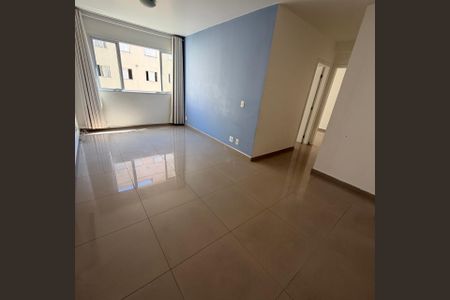 Sala de apartamento para alugar com 2 quartos, 52m² em Jardim Santa Emilia, São Paulo