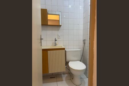 Apartamento à venda com 45m², 2 quartos e 1 vaga Apartamento à venda com 45m², 2 quartos e 1 vagaBanheiro