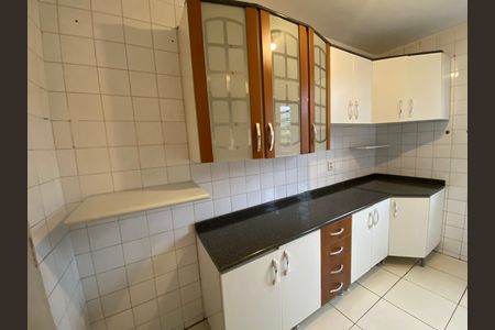 Apartamento à venda com 45m², 2 quartos e 1 vaga Apartamento à venda com 45m², 2 quartos e 1 vagaCozinha