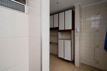 Apartamento para alugar com 45m², 2 quartos e 1 vaga Apartamento para alugar com 45m², 2 quartos e 1 vagaCozinha - Armários