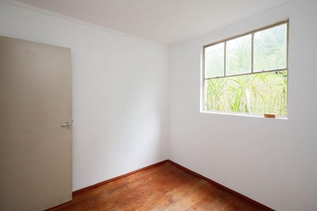 Quarto 1 de apartamento para alugar com 2 quartos, 45m² em Conjunto Habitacional Jova Rural, São Paulo