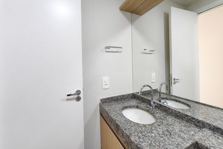 Apartamento para alugar com 66m², 3 quartos e 1 vaga Apartamento para alugar com 66m², 3 quartos e 1 vagaBanheiro Social
