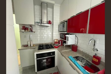 Apartamento à venda com 52m², 2 quartos e 1 vaga Apartamento à venda com 52m², 2 quartos e 1 vagaCozinha
