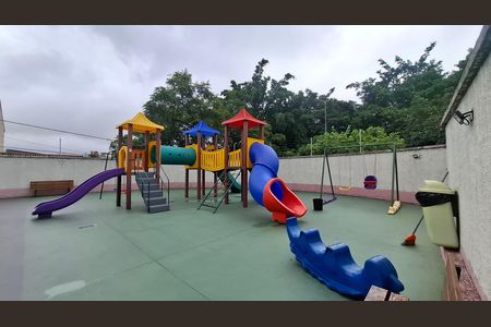 Apartamento à venda com 92m², 3 quartos e 2 vagas Apartamento à venda com 92m², 3 quartos e 2 vagasÁrea comum - Playground