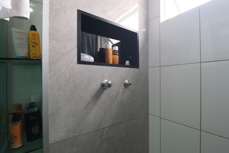 Apartamento à venda com 92m², 3 quartos e 2 vagasBanheiro Quarto 1 Suíte
