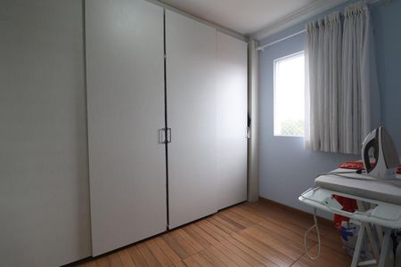 Apartamento à venda com 92m², 3 quartos e 2 vagasQuarto 2