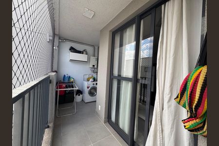 Apartamento à venda com 48m², 2 quartos e 1 vaga Apartamento à venda com 48m², 2 quartos e 1 vagaSacada
