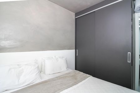 Apartamento à venda com 82m², 2 quartos e 1 vaga Apartamento à venda com 82m², 2 quartos e 1 vagaSuíte