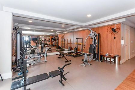 Apartamento à venda com 82m², 2 quartos e 1 vaga Apartamento à venda com 82m², 2 quartos e 1 vagaAcademia