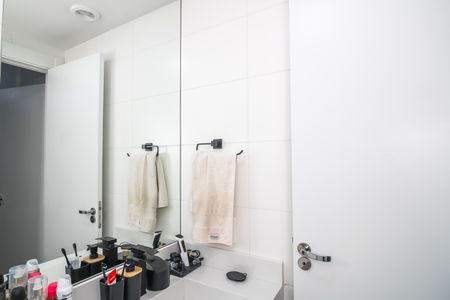 Apartamento à venda com 82m², 2 quartos e 1 vaga Apartamento à venda com 82m², 2 quartos e 1 vagaBanheiro da Suíte