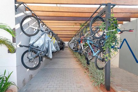 Apartamento à venda com 82m², 2 quartos e 1 vaga Apartamento à venda com 82m², 2 quartos e 1 vagaBicicletário
