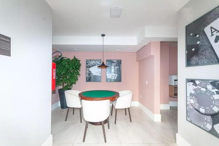 Apartamento à venda com 82m², 2 quartos e 1 vaga Apartamento à venda com 82m², 2 quartos e 1 vagaSalão de jogos
