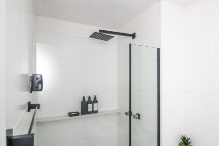 Apartamento à venda com 82m², 2 quartos e 1 vaga Apartamento à venda com 82m², 2 quartos e 1 vagaBanheiro da Suíte