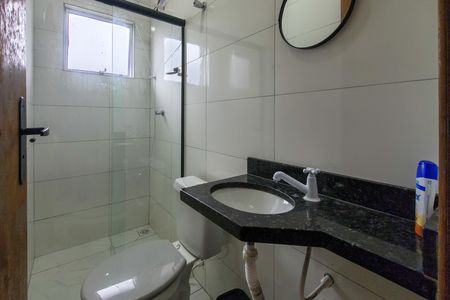 Casa de condomínio para alugar com 61m², 2 quartos e 1 vagaBanheiro 