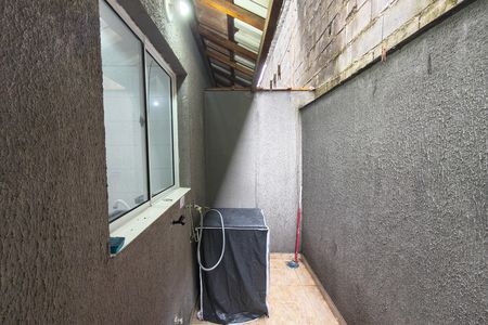 Casa de condomínio para alugar com 61m², 2 quartos e 1 vagaÁrea de Serviço