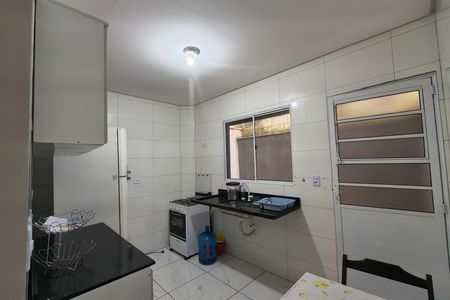 Casa de condomínio para alugar com 61m², 2 quartos e 1 vagaCozinha 