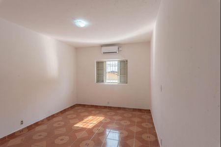 Casa para alugar com 130m², 3 quartos e 3 vagasQuarto 1
