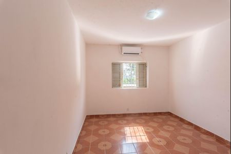 Casa para alugar com 130m², 3 quartos e 3 vagasQuarto 1