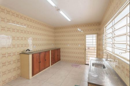 Casa para alugar com 130m², 3 quartos e 3 vagasCozinha