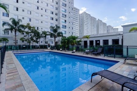 Apartamento à venda com 58m², 2 quartos e 1 vaga Apartamento à venda com 58m², 2 quartos e 1 vagaÁrea comum - Piscina